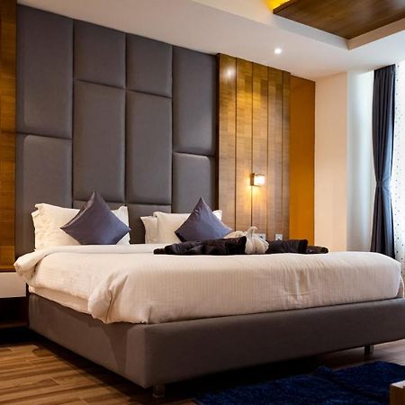 Sree Fortune Grand, Tadepalli Hotel Tadepalle Buitenkant foto