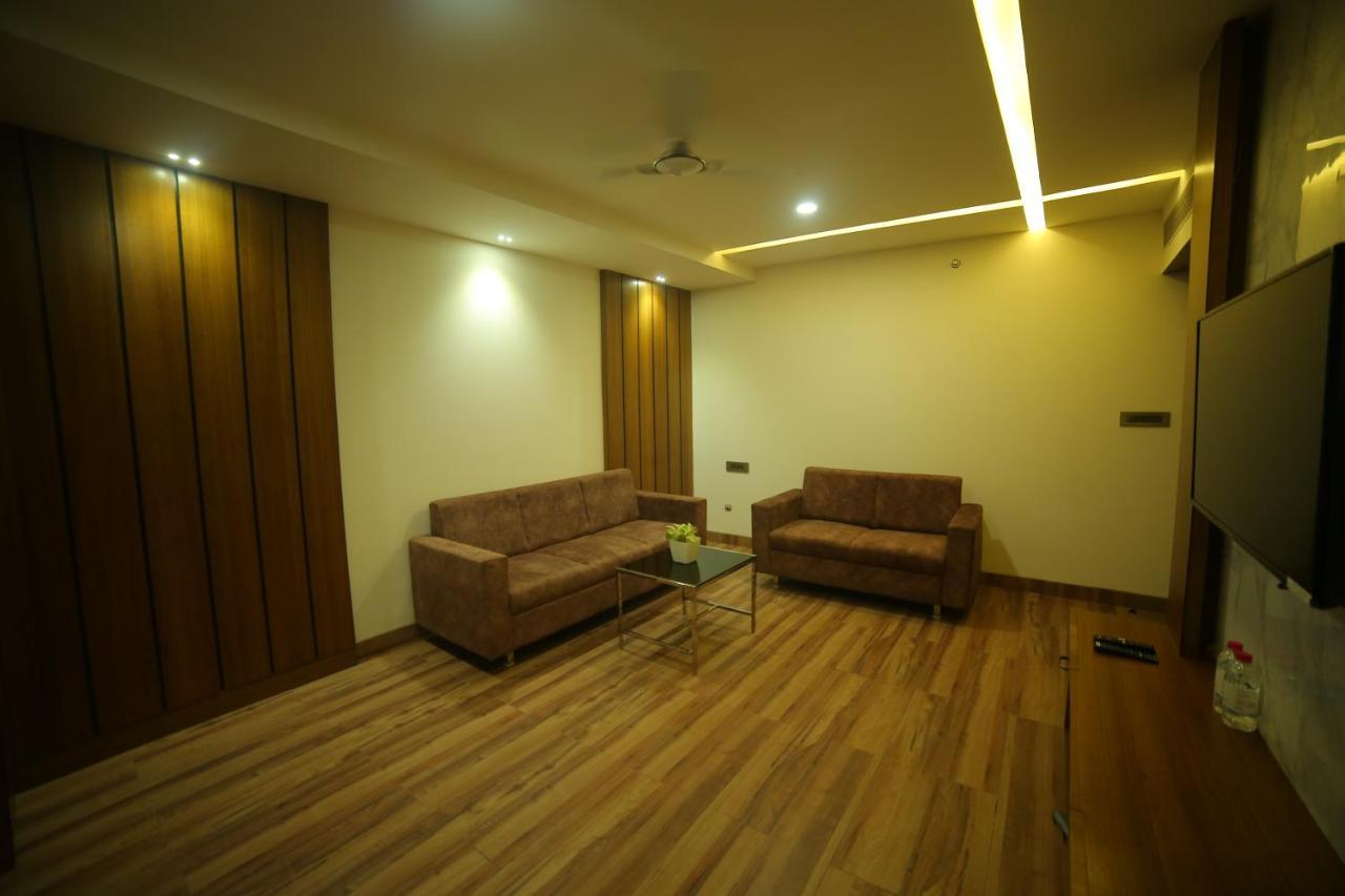 Sree Fortune Grand, Tadepalli Hotel Tadepalle Buitenkant foto