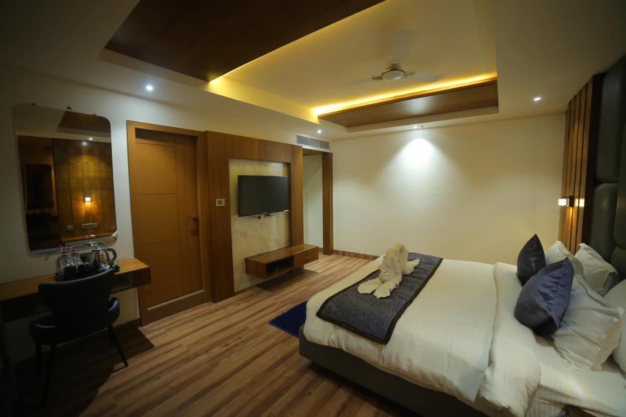 Sree Fortune Grand, Tadepalli Hotel Tadepalle Buitenkant foto