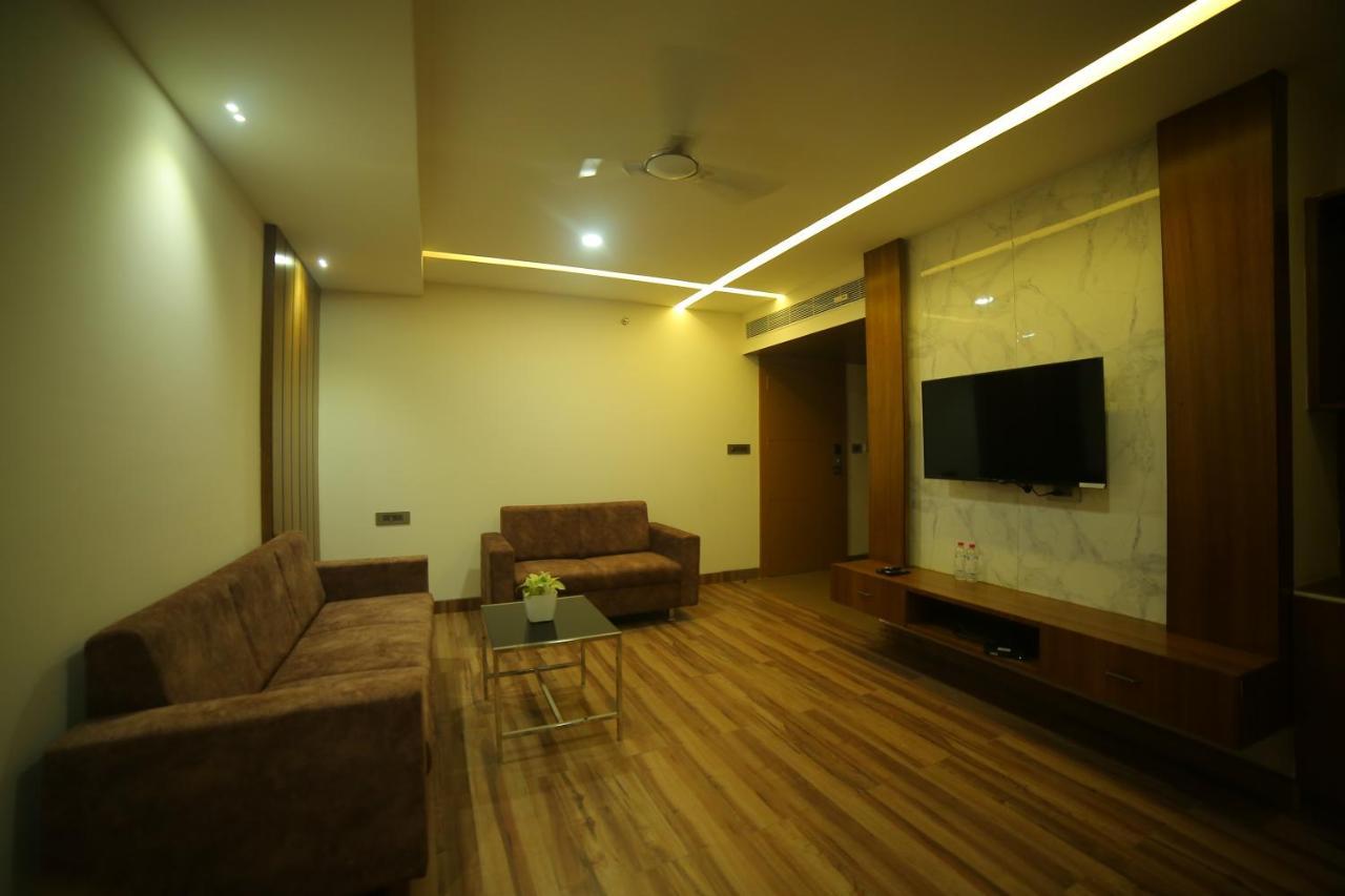 Sree Fortune Grand, Tadepalli Hotel Tadepalle Buitenkant foto