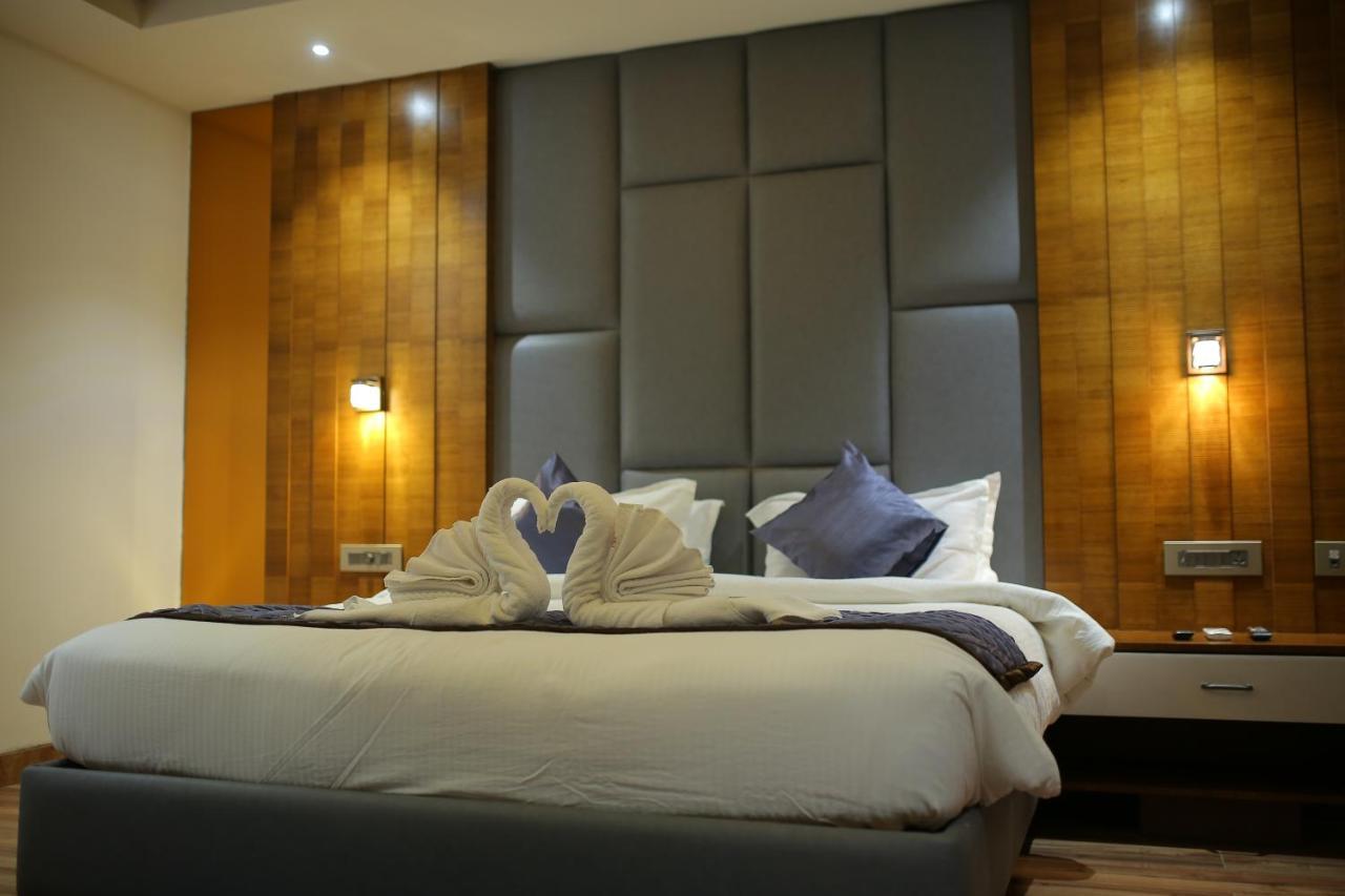 Sree Fortune Grand, Tadepalli Hotel Tadepalle Buitenkant foto