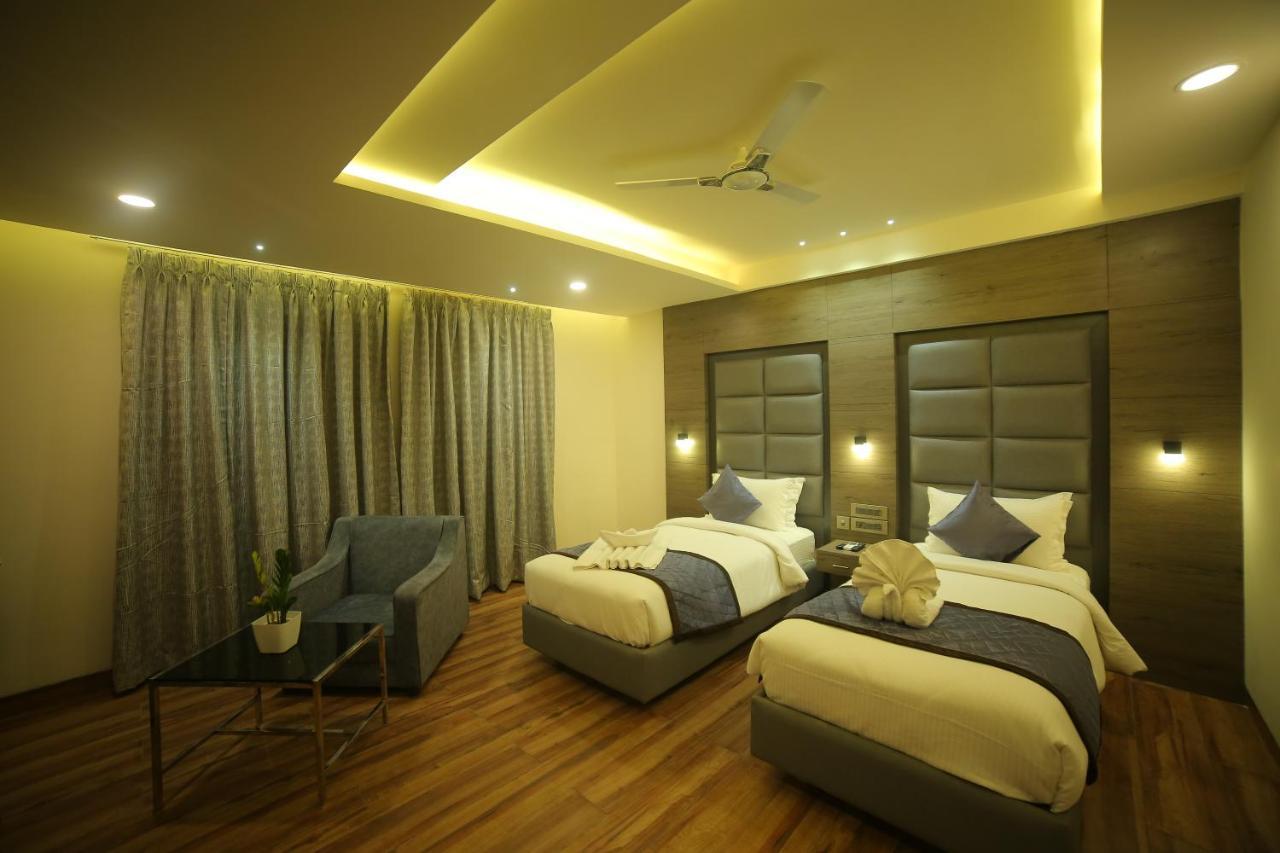 Sree Fortune Grand, Tadepalli Hotel Tadepalle Buitenkant foto