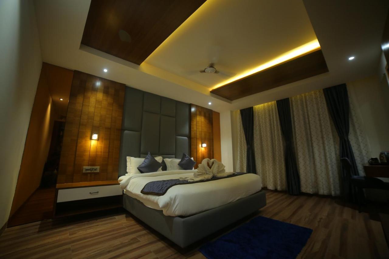 Sree Fortune Grand, Tadepalli Hotel Tadepalle Buitenkant foto
