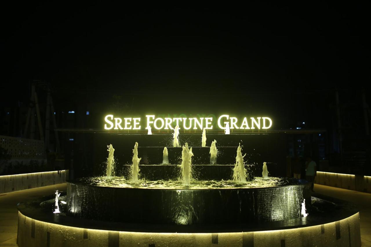 Sree Fortune Grand, Tadepalli Hotel Tadepalle Buitenkant foto