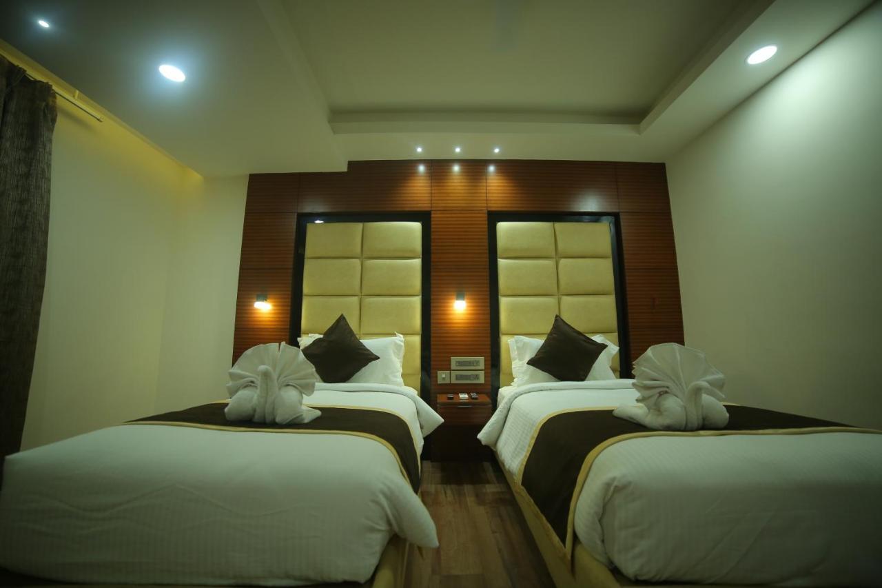 Sree Fortune Grand, Tadepalli Hotel Tadepalle Buitenkant foto