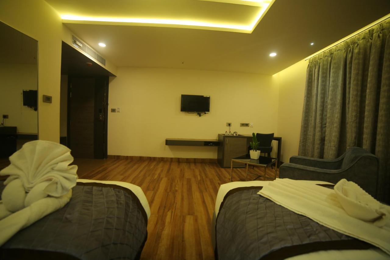 Sree Fortune Grand, Tadepalli Vijayawāda Buitenkant foto