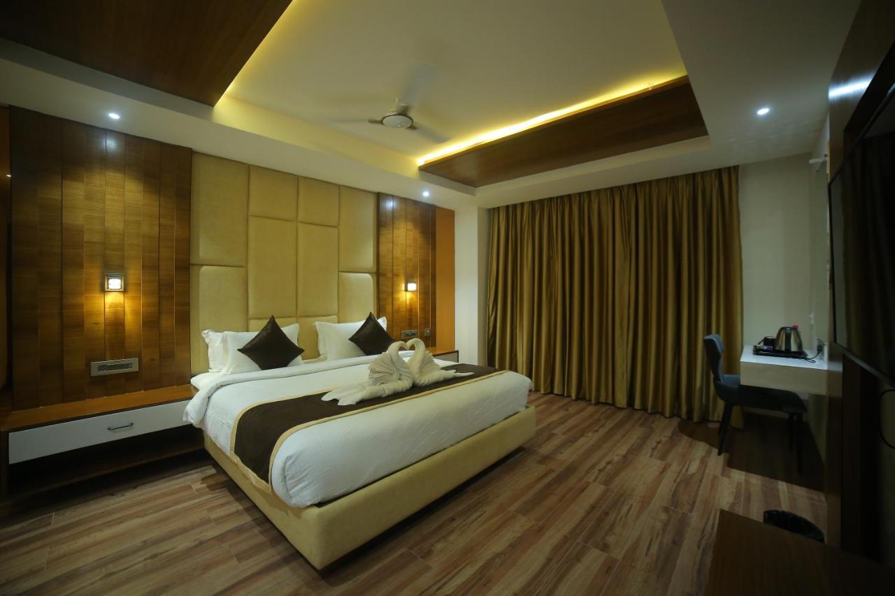 Sree Fortune Grand, Tadepalli Hotel Tadepalle Buitenkant foto